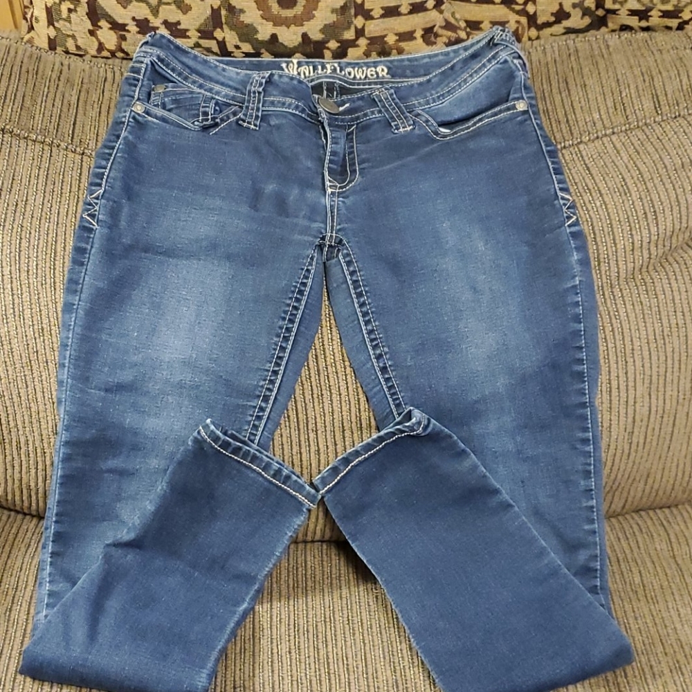 Wallflower jeans